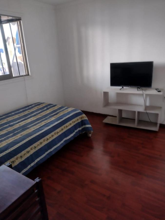 Hostal Ines Hotel ซานติอาโก ภายนอก รูปภาพ