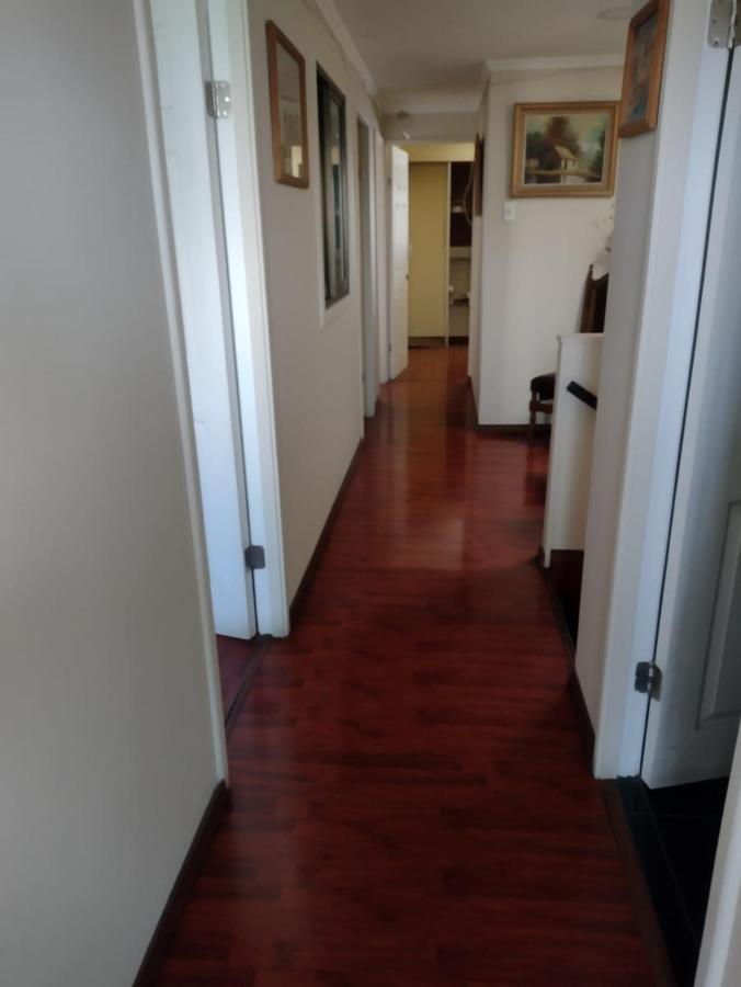 Hostal Ines Hotel ซานติอาโก ภายนอก รูปภาพ